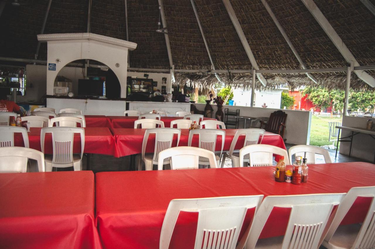 Hotel Y Restaurante El Texano Тамасопо Екстериор снимка